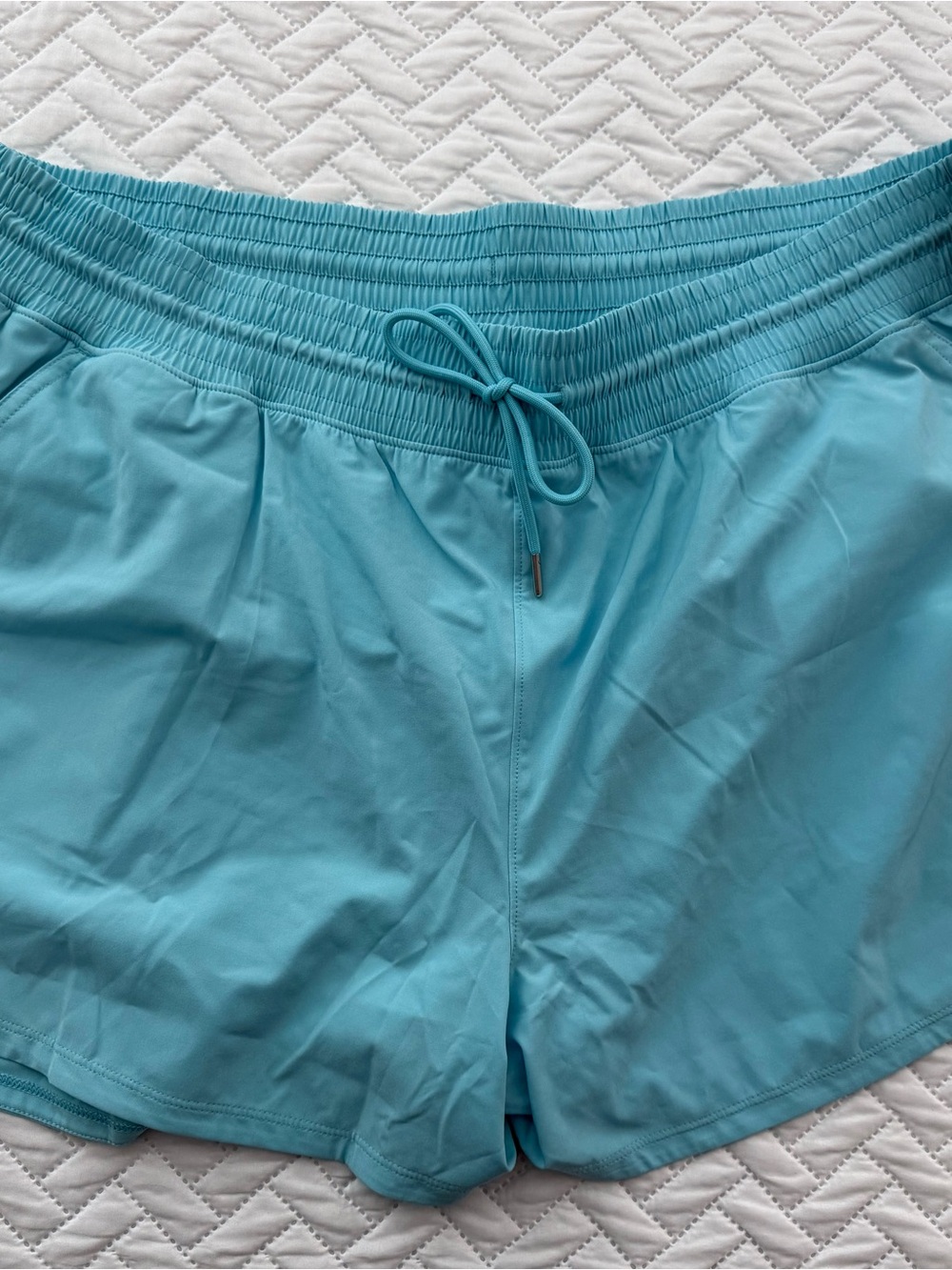 Abercrombie & Fitch YPB motionTEK High Rise Lined Workout Short
